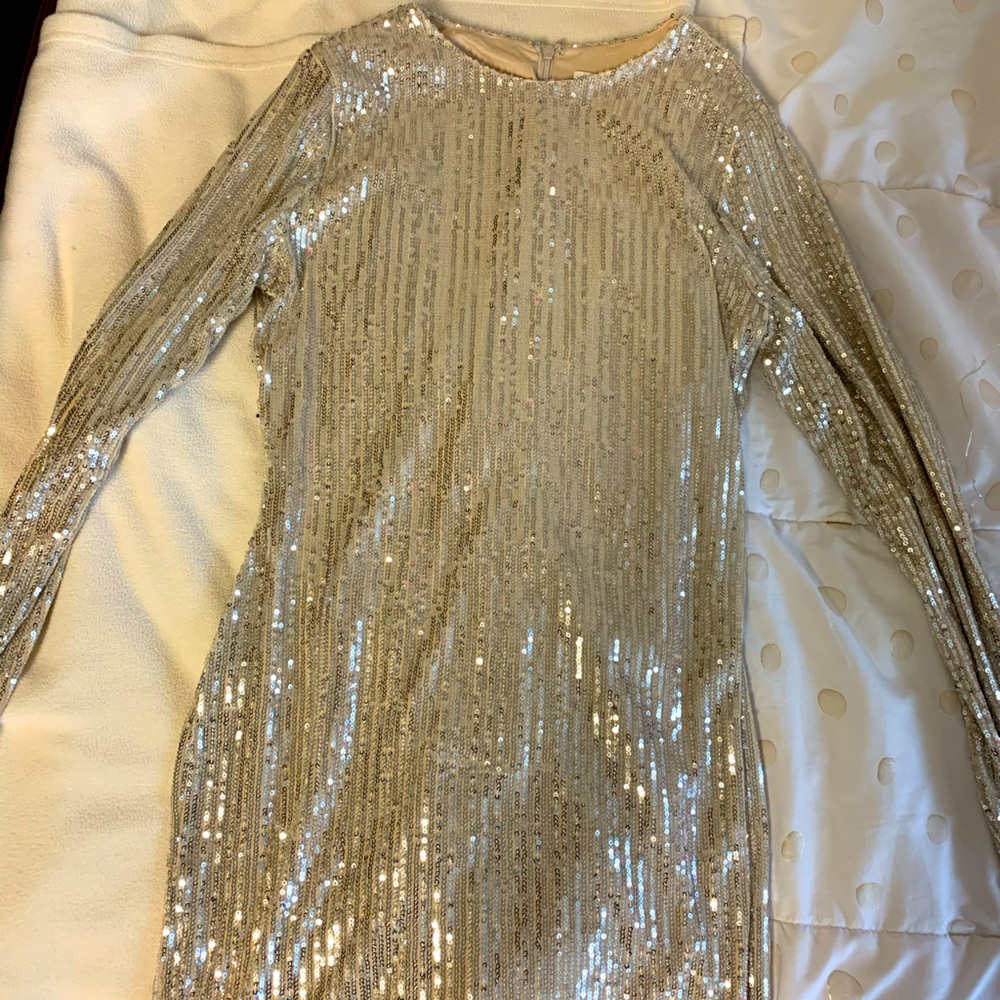 MESHKI high quality dress!